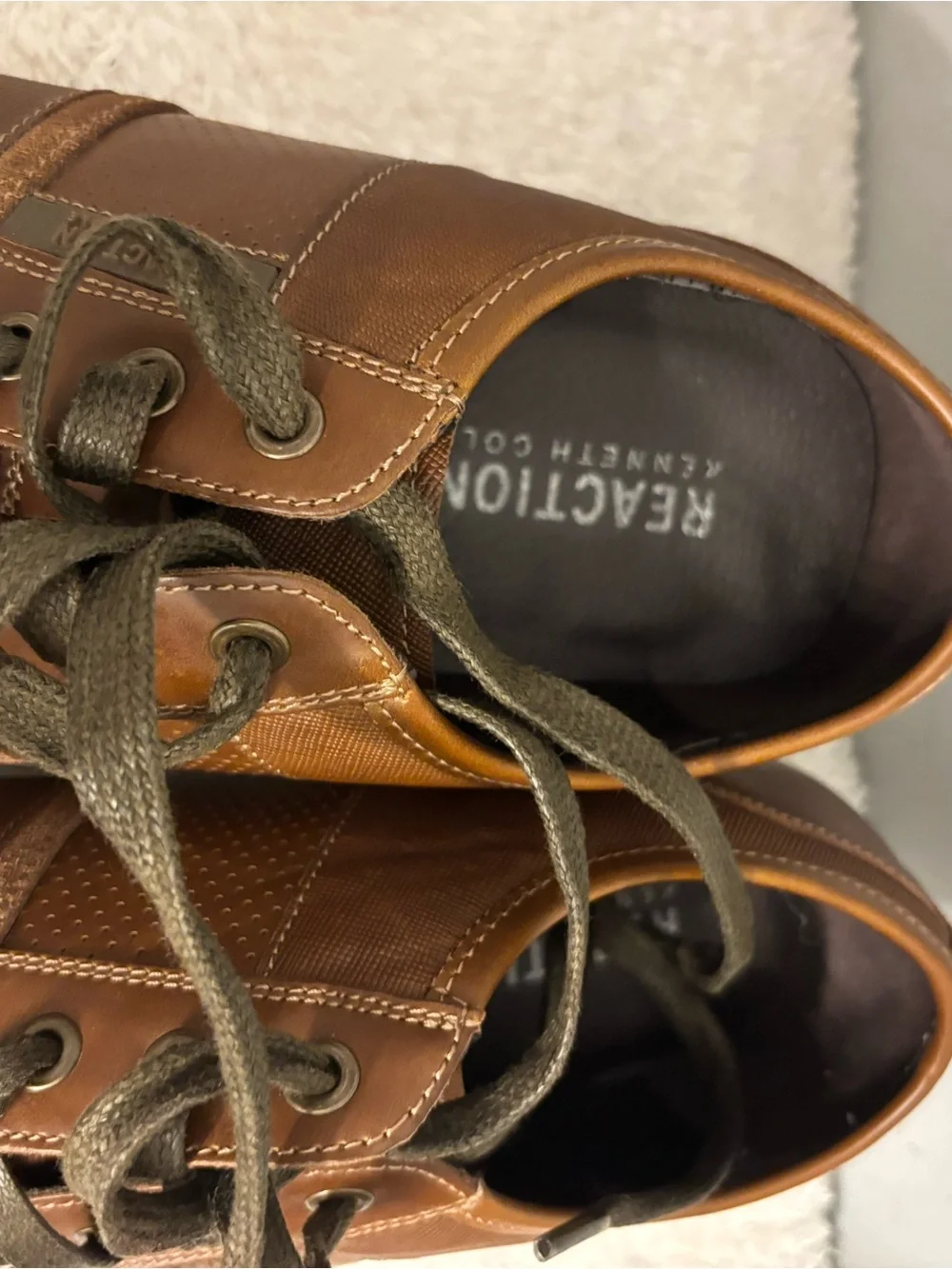 Kenneth Cole Reaction Brown Leather Low-Top Sneakers with Olive Laces